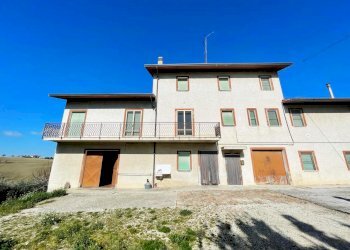 WhatsApp Image 2024-03-20 at 16.57.45 (1).jpeg - Casa indipendente Monsano - foto 12