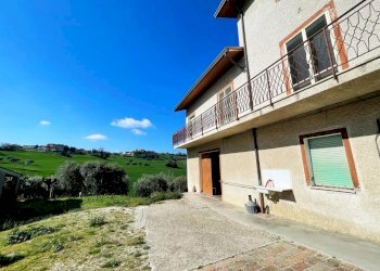 WhatsApp Image 2024-03-20 at 16.57.45 (5).jpeg - Casa indipendente Monsano - foto 15