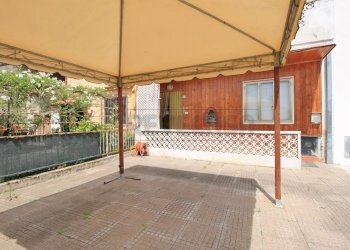 cortile - Casa semi indipendente Contrada Selva 25, Montebello Vicentino - foto 3