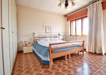camera da letto primo piano - Casa semi indipendente Contrada Selva 25, Montebello Vicentino - foto 10