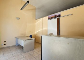 2.jpg - Commercial Premises Siracusa - photo 12