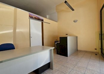 10.jpg - Commercial Premises Siracusa - photo 19