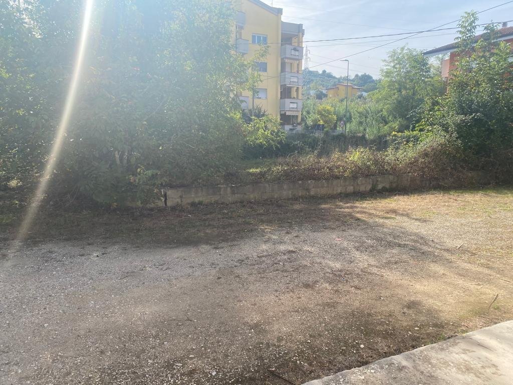 Locale Commerciale San Giovanni Teatino - foto 3