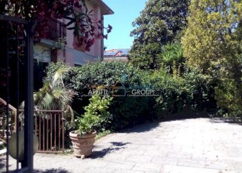 1205639-fox6a28o2.jpg - Porzione di casa Via del Cacciatore 1A, Massa - foto 10