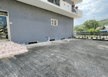 Corte Esterna - Locale Commerciale Pineto - foto 12