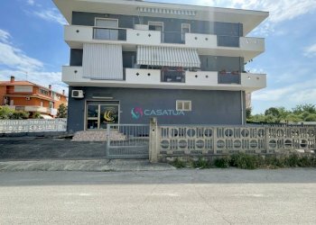 Facciata - Locale Commerciale Pineto - foto 14