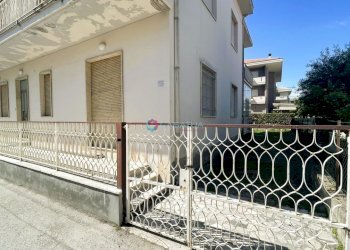 Facciata - Appartamento Pineto - foto 3