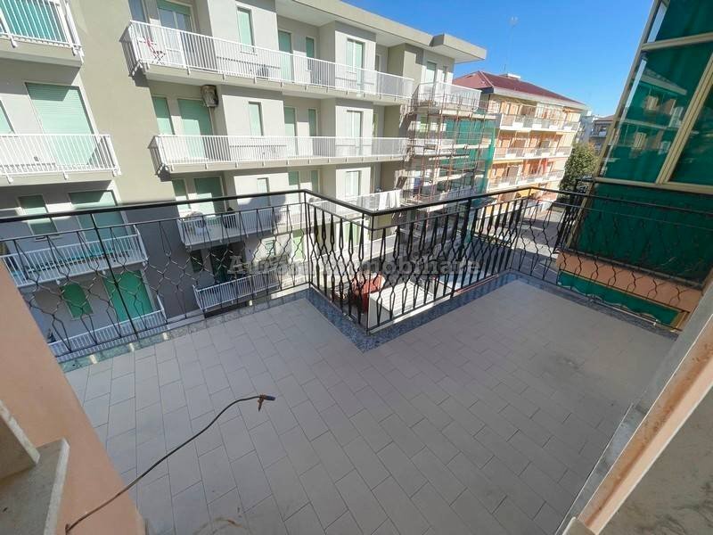 Two-room apartment Via Pisa, Borghetto Santo Spirito - photo 3