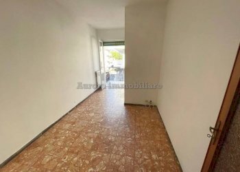 Two-room apartment Via Pisa, Borghetto Santo Spirito - photo 5