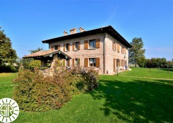 Porzione di casa Molinella - foto 1