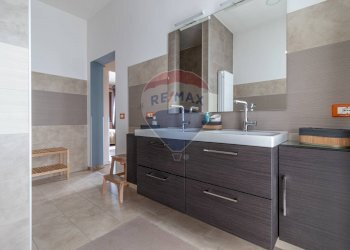 Villa Via Biella, 8 
 Candelo, Candelo - foto 39