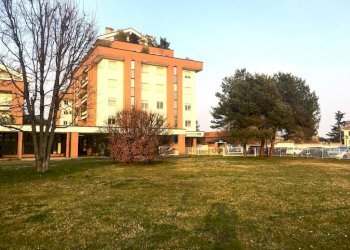 Facciata - Ufficio viale Milano, 75, Gallarate - foto 1