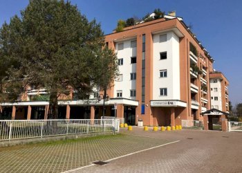 Facciata - Ufficio viale Milano, 75, Gallarate - foto 13