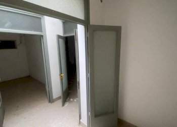 Box auto - Trilocale via Giosuè Borsi, Carini - foto 4