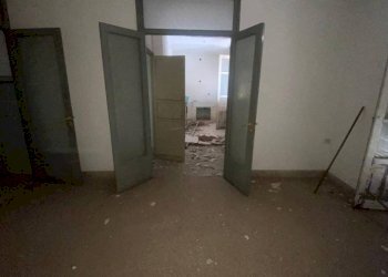 Interno palazzo - Trilocale via Giosuè Borsi, Carini - foto 6