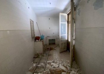 Stanza non arredata - Trilocale via Giosuè Borsi, Carini - foto 11