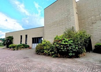 1 - Capannone via Gioacchino Rossini, Mornago - foto 1