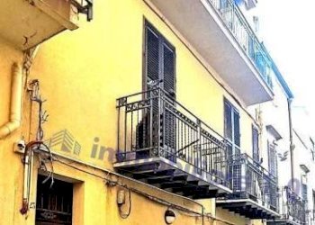 jetyjedtyjyhj - Ufficio via Tenente Vito Manno, 19/21, Alcamo - foto 7