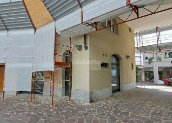 20240528_100939.jpg - Locale Commerciale Vicolo Scuole 1, Saronno - foto 1