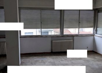 4.jpg - Appartamento Via Enrico delle Sedie 14, Livorno - foto 3