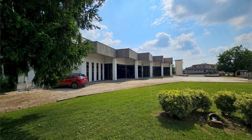 Capannone San Possidonio - foto 1