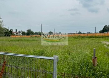 Building land Pinerolo - photo 4