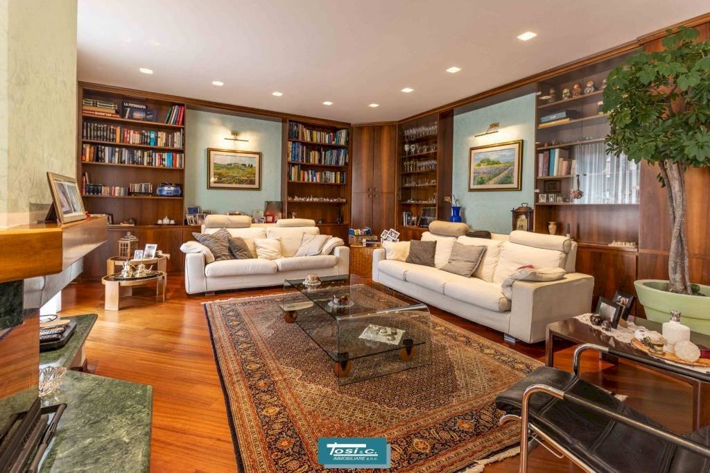 Appartamento via Novara, 89, Borgomanero - foto 2