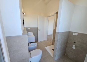 Bagno - Trilocale via Piave, 3, Varese - foto 16