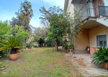 giardino - Independent house via alessandrini 43, Scafa - photo 2