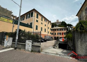 1.5 INGRESSO FRECCIA.jpg - Box Via MERANO 1A, Genova - foto 1