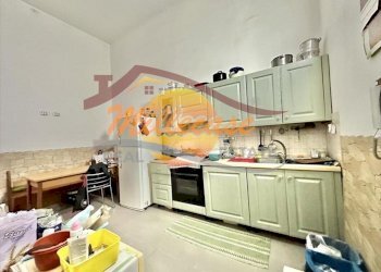 4ebdff13-7d9c-49c2-a4e6-fe6d03ffdfb7.jpg - Trilocale VIA FUGGETTA, Siracusa - foto 2