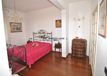 CAMERA MATRIMONIALE - Villa Via Kaiser Parodi 15, Livorno - foto 16