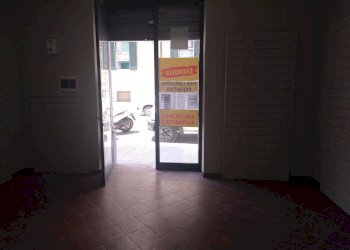 Locale Commerciale Via Dei Mille, Messina - foto 7