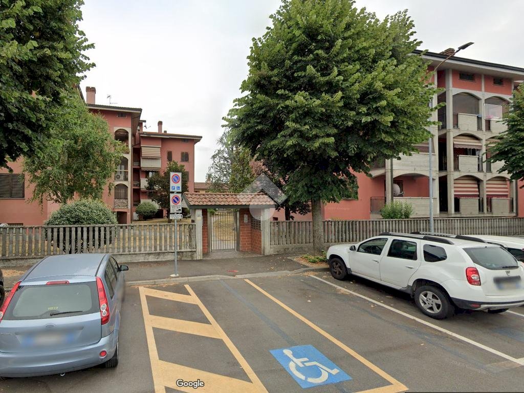 Three-room apartment Via Filippo Turati, Zibido San Giacomo - photo 1