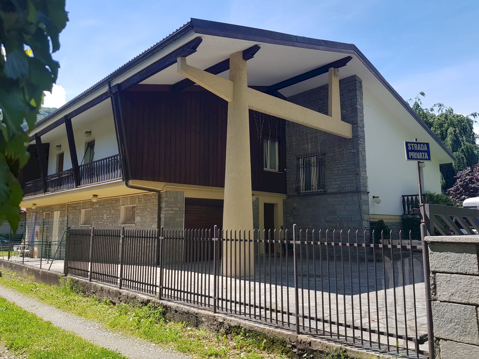 Villa viale Dante, 35, Torre Pellice - photo 2