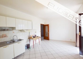 Four-room apartment Strada Tirabrasse 20, Bricherasio - photo 10