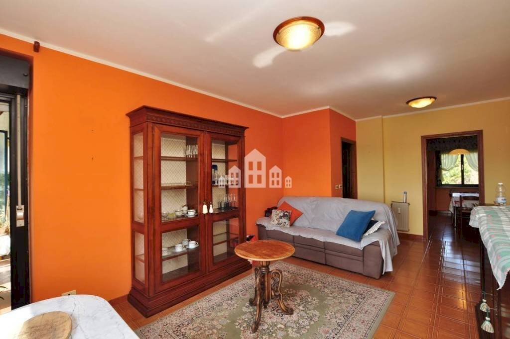 Soggiorno - Quadrilocale Località Bertolina, 13, Cuorgnè - foto 3