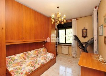 Camera da letto - Quadrilocale Località Bertolina, 13, Cuorgnè - foto 17