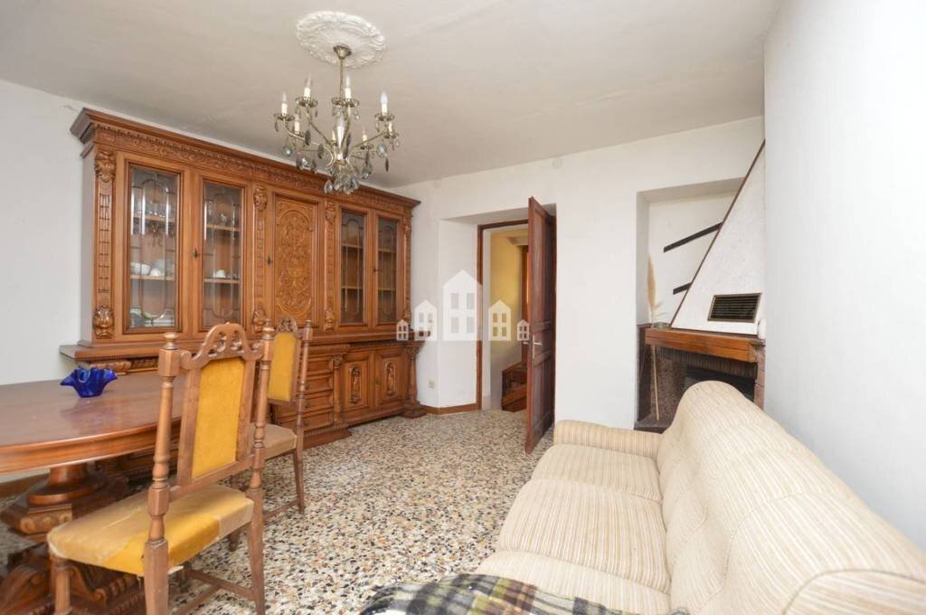 soggiorno - Quadrilocale via Marconi, 43, Issiglio - foto 2