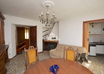 soggiorno - Quadrilocale via Marconi, 43, Issiglio - foto 1