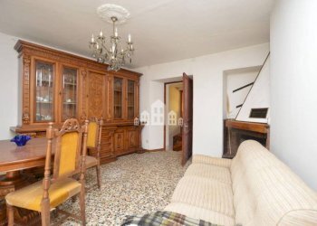 soggiorno - Quadrilocale via Marconi, 43, Issiglio - foto 2