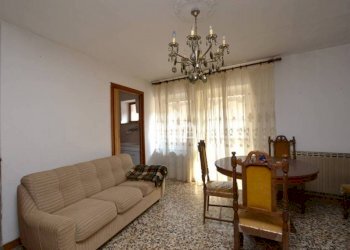 soggiorno - Quadrilocale via Marconi, 43, Issiglio - foto 3