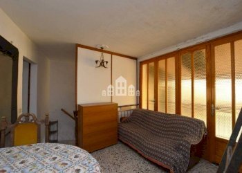 ingresso - Quadrilocale via Marconi, 43, Issiglio - foto 7