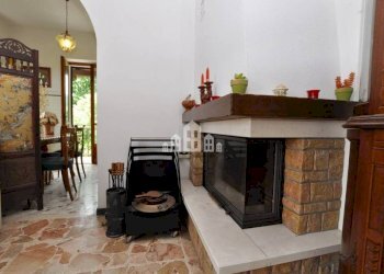 Soggiorno - Casa indipendente Frazione Braida, 25, Canischio - foto 33