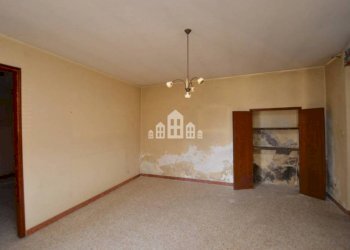 Soggiorno - Villa via Bruno Filippi, 5, Val di Chy - foto 12