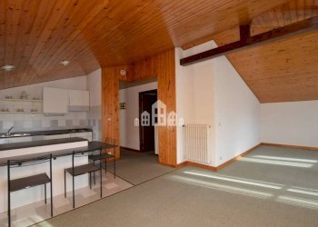 Soggiorno - Villa via Bruno Filippi, 5, Val di Chy - foto 33