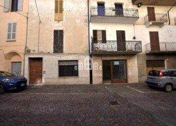 facciata - Negozio via Dante Alighieri, 17, San Giorgio Canavese - foto 2