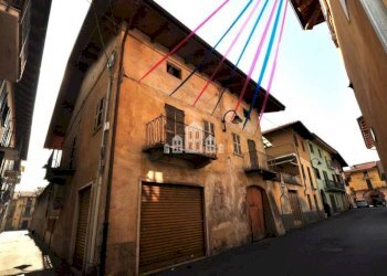 Facciata - Casa indipendente via Borrone, 12, Salassa - foto 3