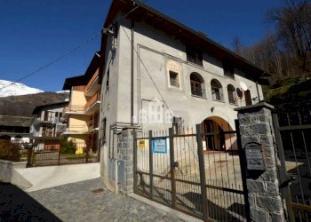 Facciata - Three-room apartment via Bora, 12, Brosso - photo 1