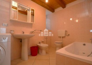 Bagno - Three-room apartment via Bora, 12, Brosso - photo 13